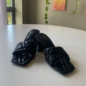 Black Zara fashion sandals heels size size EU39.